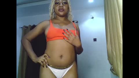 sweetmila9 online show from May 31, 5:37 am