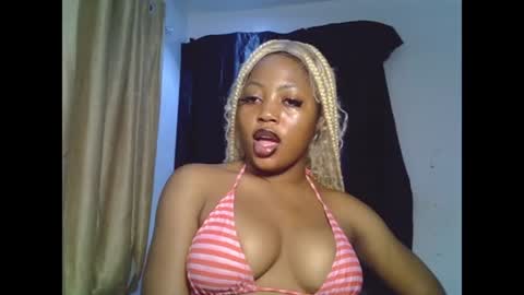 sweetmila9 online show from July 11, 7:22 am