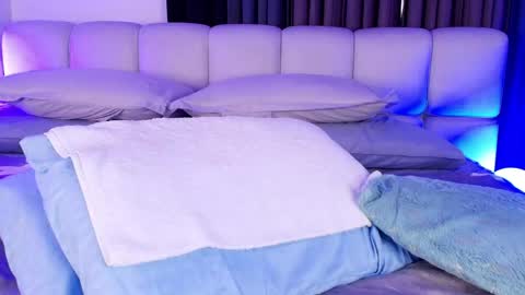 LUNA online show from April 16, 6:19 pm