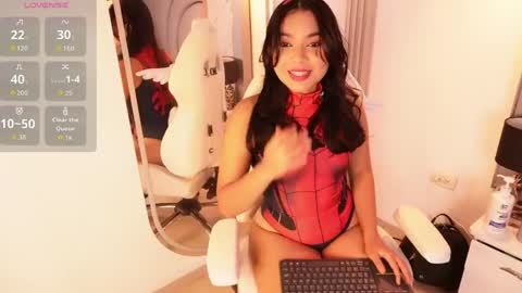 sweetnami_ online show from April 5, 2:14 pm