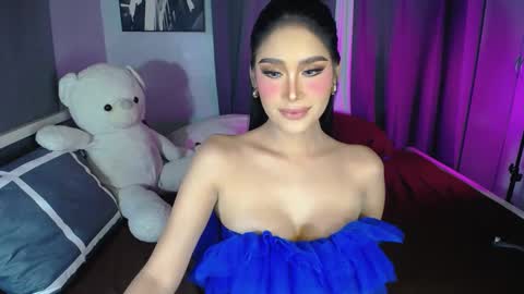 Snapshot of sweetnastygirl chatting on December 23, 12:35 am Queen ARIANA online show from December 23, 12:35 am