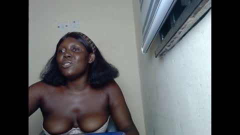 sweetnectarx online show from February 15, 10:21 pm