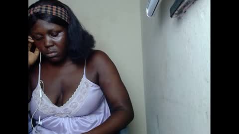 sweetnectarx online show from February 17, 3:15 am