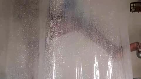 Snapshot of sweetnlow21 chatting on October 31, 1:39 am sweetnlow21 online show from October 31, 1:39 am