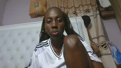 Novah girlie online show from May 18, 4:46 pm
