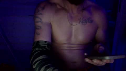 Snapshot of sweetnsexy95 chatting on January 26, 12:33 pm WeAim2PZzz online show from January 26, 12:33 pm