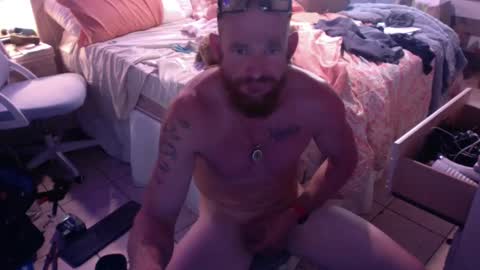 Snapshot of sweetnsexy95 chatting on February 3, 6:07 pm WeAim2PZzz online show from February 3, 6:07 pm