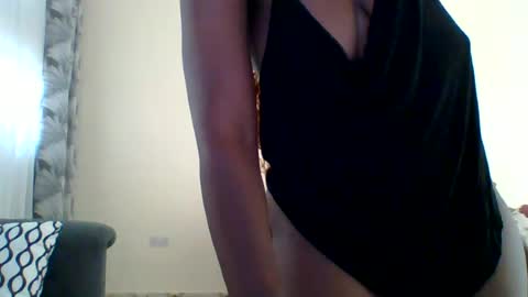 Snapshot of sweetpasion2 chatting on July 3, 11:27 am sweetpasion2 online show from July 3, 11:27 am