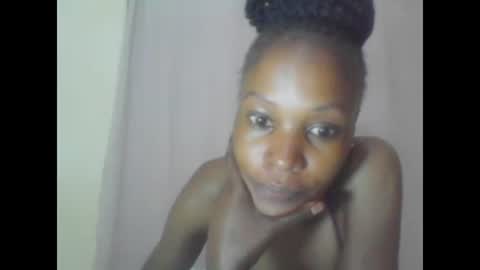 Snapshot of sweetpetite254 chatting on January 23, 12:35 am ESTHER online show from January 23, 12:35 am