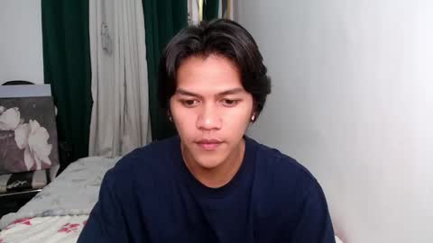 Snapshot of sweetpie_asian chatting on December 7, 8:27 pm sweetpie asian online show from December 7, 8:27 pm