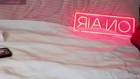 sweetpuddles online show from March 24, 4:01 pm