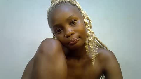 Lilly online show from March 17, 11:19 pm