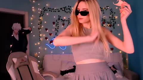 sweetrichal online show from March 3, 4:14 am