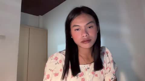 sweetsamyog online show from April 22, 5:10 am