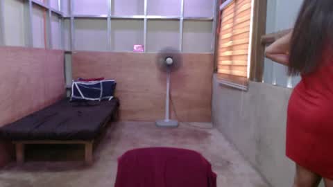 Snapshot of sweetsensation69xx chatting on May 4, 5:14 am Sweet online show from May 4, 5:14 am