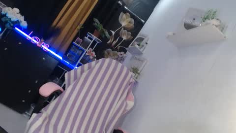 Ningning online show from March 31, 11:21 am