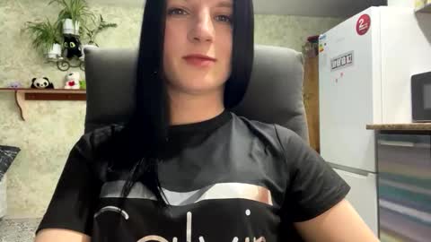 Sweet Shy online show from March 31, 5:13 pm