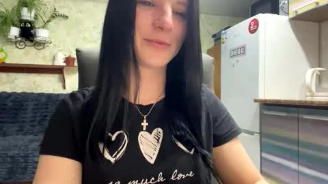 Sweet Shy online show from April 13, 5:51 pm