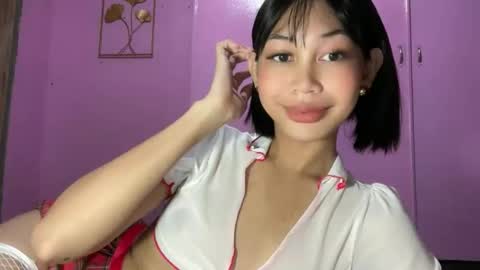 Snapshot of sweetstares chatting on June 8, 6:41 pm yanny online show from June 8, 6:41 pm