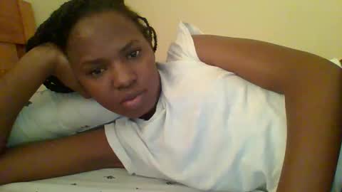 sweett_kimmie online show from April 8, 10:15 am