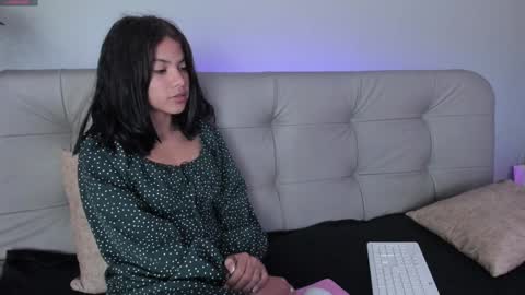    online show from January 13, 8:04 pm