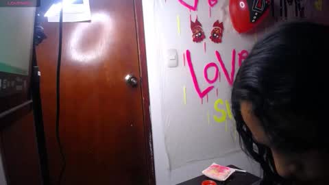 Snapshot of sweett_pleasure chatting on September 13, 6:40 pm Sweett pleasure online show from September 13, 6:40 pm