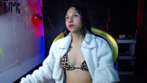 Snapshot of sweett_pleasure chatting on September 14, 12:26 pm Sweett pleasure online show from September 14, 12:26 pm