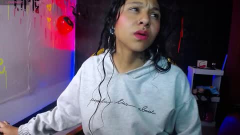 Snapshot of sweett_pleasure chatting on September 30, 12:21 pm Sweett pleasure online show from September 30, 12:21 pm