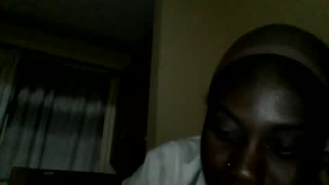 sweett_red online show from May 24, 6:24 pm