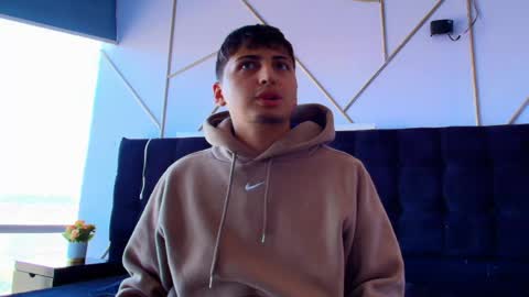 Sweett Sinn  online show from April 12, 1:27 pm