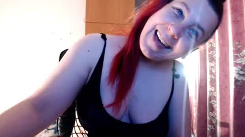 Snapshot of sweettanne chatting on July 11, 12:24 am SweettAnne online show from July 11, 12:24 am