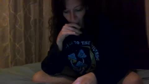 Snapshot of sweettoothtrixie chatting on September 18, 3:30 am Sweet Tooth Trixie online show from September 18, 3:30 am