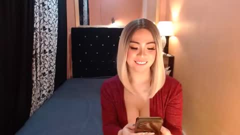 Snapshot of sweettrixiee chatting on February 20, 7:34 am Ms trixiee online show from February 20, 7:34 am