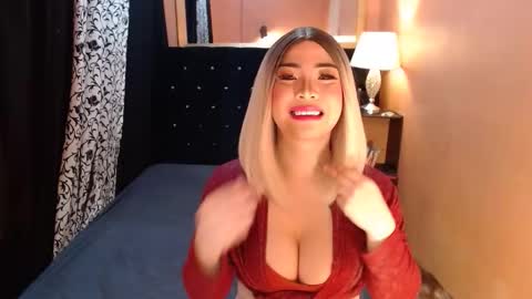 Snapshot of sweettrixiee chatting on September 23, 7:44 am Ms trixiee online show from September 23, 7:44 am