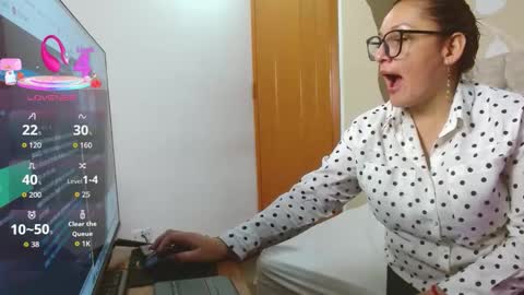 Scarlet online show from October 28, 11:47 am