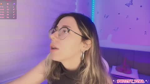 Veronica Independent Model online show from March 10, 1:05 pm