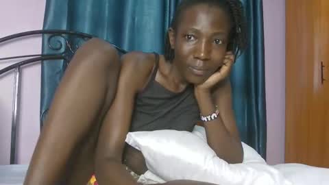 Snapshot of sweetvalariy chatting on October 20, 9:21 am sweetvalariy online show from October 20, 9:21 am