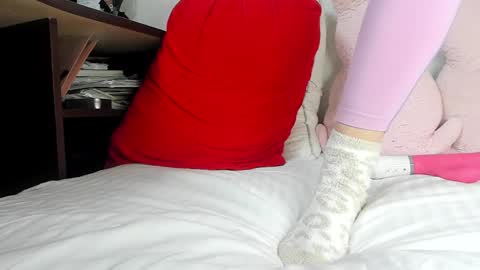 Mia online show from January 12, 5:11 pm