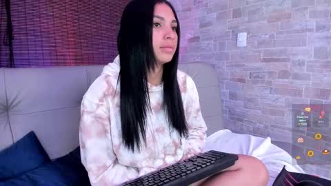 Snapshot of sweety_leela chatting on March 7, 12:34 pm . online show from March 7, 12:34 pm