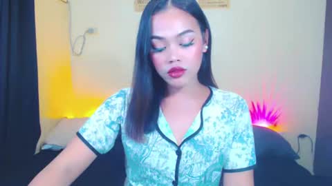 Snapshot of sweety_shane chatting on June 23, 12:25 pm sweety_shane online show from June 23, 12:25 pm