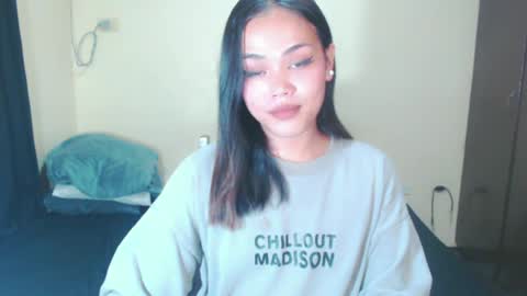 Snapshot of sweety_shane chatting on July 2, 4:35 pm sweety_shane online show from July 2, 4:35 pm