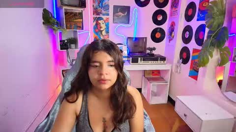 Emma online show from January 6, 7:39 pm