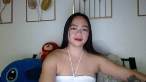 Snapshot of sweetyasian_ chatting on September 12, 2:17 pm stacey online show from September 12, 2:17 pm