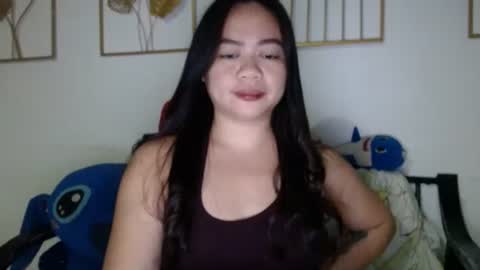 Snapshot of sweetyasian_ chatting on September 13, 2:50 pm stacey online show from September 13, 2:50 pm