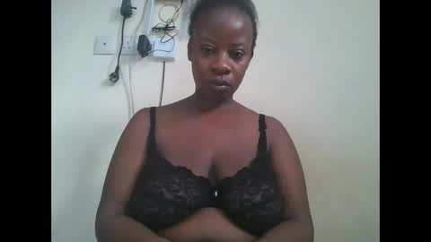 Snapshot of sweetyass25 chatting on September 29, 4:28 am sweetyass25 online show from September 29, 4:28 am