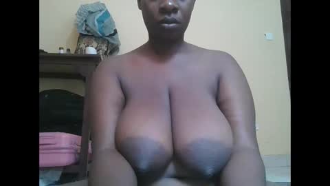 Snapshot of sweetyass25 chatting on October 8, 6:55 am sweetyass25 online show from October 8, 6:55 am