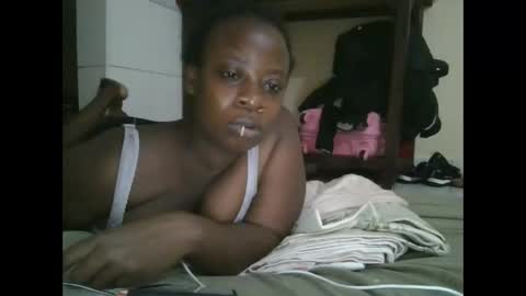 Snapshot of sweetyass25 chatting on November 21, 7:34 pm sweetyass25 online show from November 21, 7:34 pm