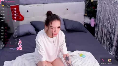 Snapshot of sweetydeviliya chatting on January 22, 12:27 pm sweetydeviliya online show from January 22, 12:27 pm