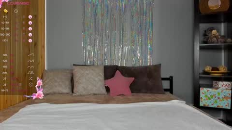 Snapshot of sweetydeviliya chatting on February 14, 9:34 am sweetydeviliya online show from February 14, 9:34 am