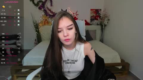 Snapshot of sweetydeviliya chatting on January 9, 1:47 pm sweetydeviliya online show from January 9, 1:47 pm